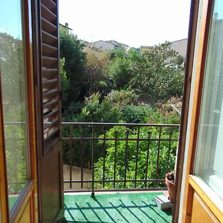 Διαμέρισμα Cute House *