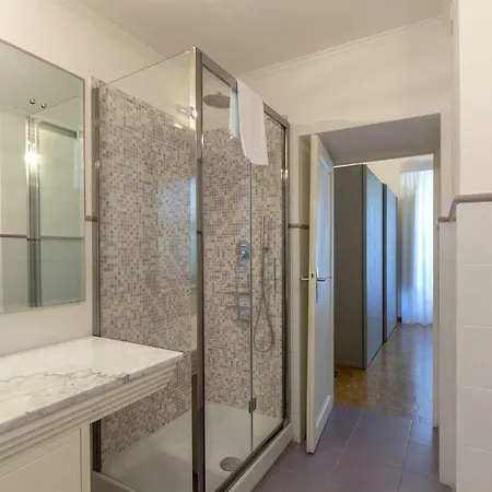 Elegance In Santa Maria Novella Apartment Florence
