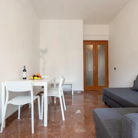 Apartment Novoli 4 Bedrooms By Mmega *