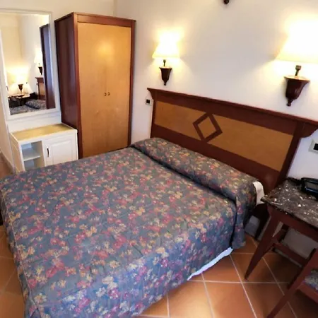 Corona D'italia Hotel