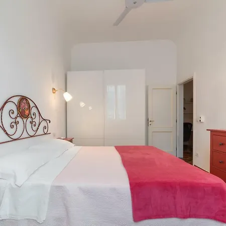 Le Rose Di Leonardo - Antica Dimora Apartment *