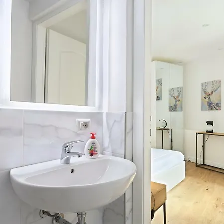 La Marmora 3 Bedroom Near Galleria Dell'accademia Apartment Florence