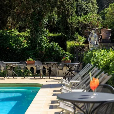Otel Carlotta