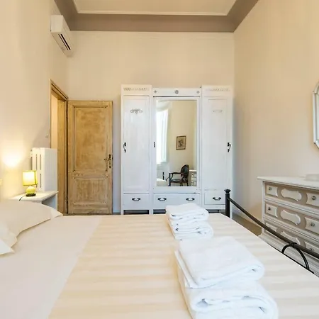 Santa Maria Novella 4 Bedrooms By Mmega *