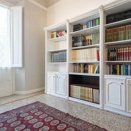 Santa Maria Novella 4 Bedrooms By Mmega Apartment Florence