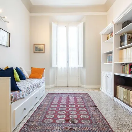 Santa Maria Novella 4 Bedrooms By Mmega Apartment