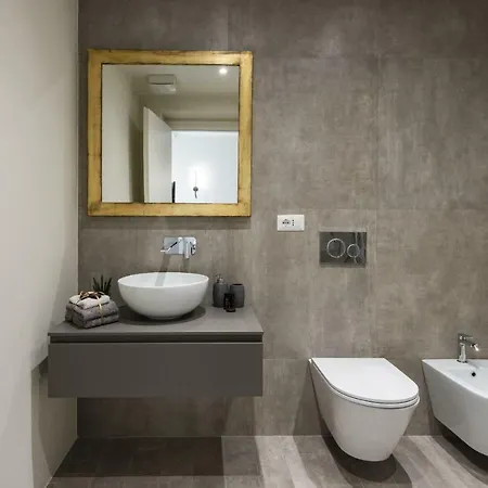 Porta Rossa Exclusive Apartment *