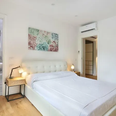 La Marmora 3 Bedroom Near Galleria Dell'accademia * Florence