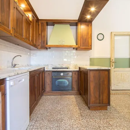 Santa Maria Novella 4 Bedrooms By Mmega Apartment