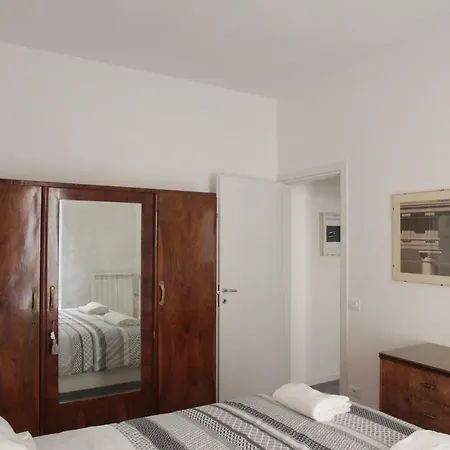 Laundry Apartment *