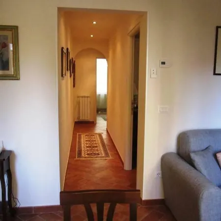 Ellen's Cozy Apartment