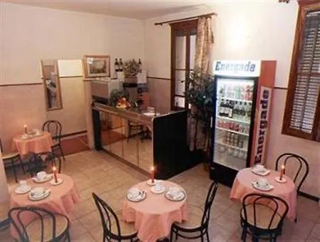 Spagna Отель
