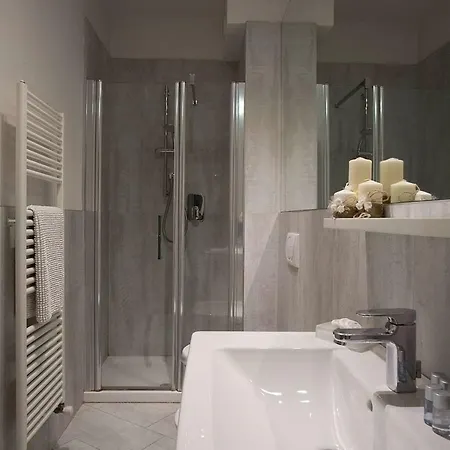 Tessitori Palace - Luxury Center