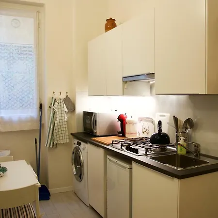 Renovated Central Daire Floransa