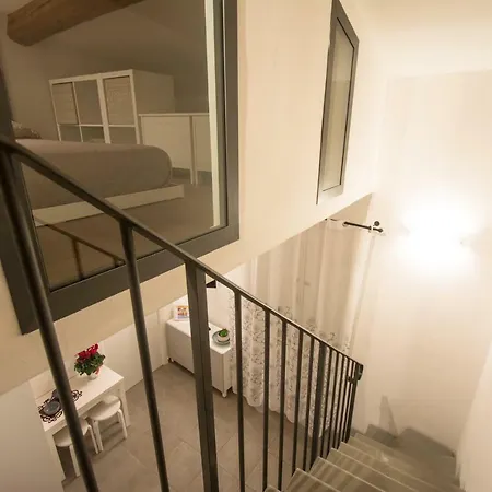 Apartment Lungarno Cellini Florence