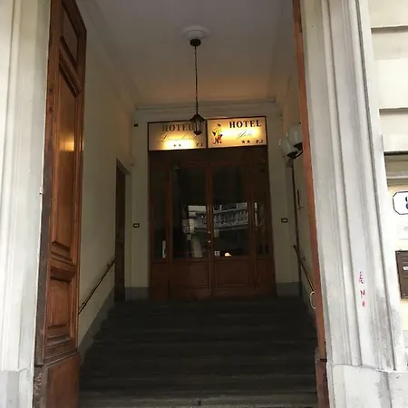 Pink Wolf 住宿加早餐酒店 *