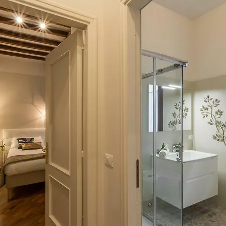 Via Rosina Comfort Florence