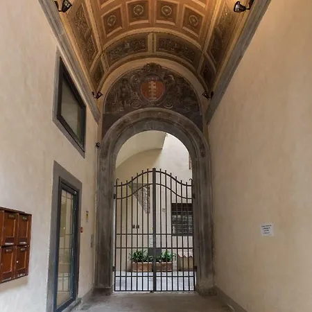 - Piazza Signoria Apartment *