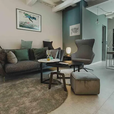 Ee Luxury Appartamento *