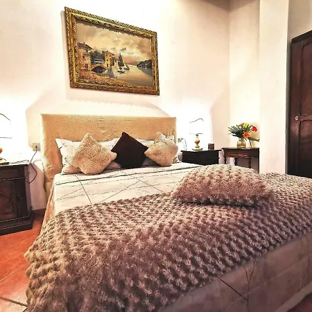 Apartamento Borgo Ognissanti And Charming Location Florencia