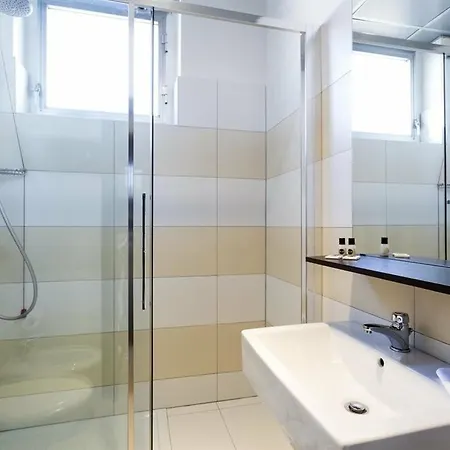 Nuovo Palazzo Di Giustizia Hotel