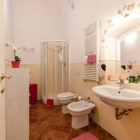 Apartment Le Rose Di Leonardo - Antica Dimora *