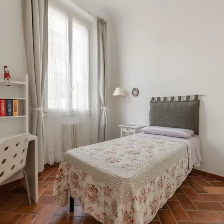 Apartment Le Rose Di Leonardo - Antica Dimora *