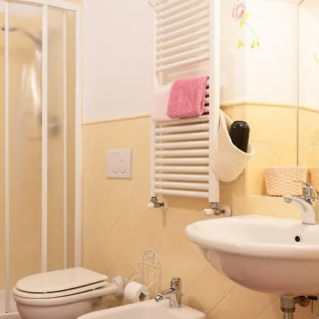Le Rose Di Leonardo - Antica Dimora Apartment