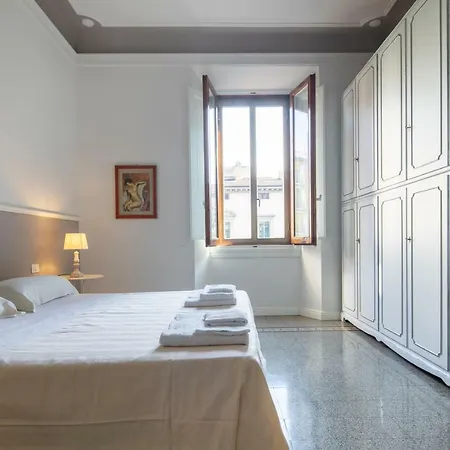 Apartment Santa Maria Novella 4 Bedrooms By Mmega Florence
