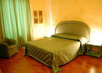 Relais Dante E Beatrice Bed and Breakfast 3*