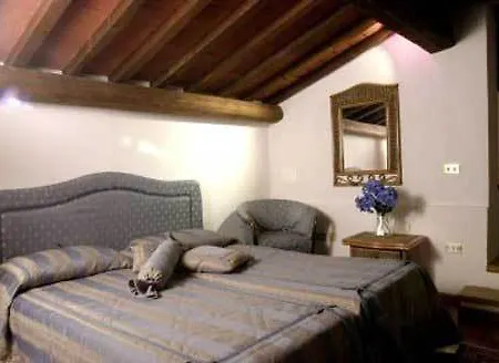 One World Apartments Hotel Florence