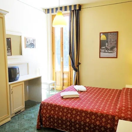 Hotel Marine 3*
