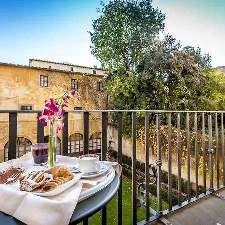 La Scaletta Al Ponte Vecchio מלון 3*