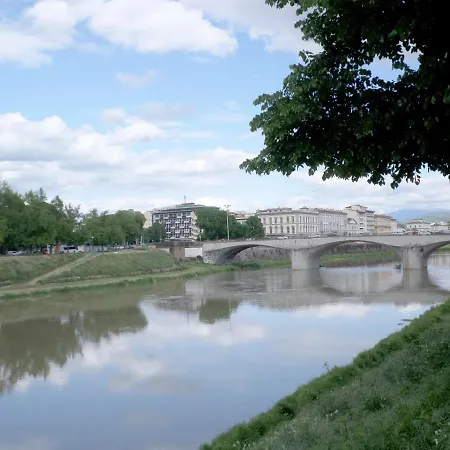 Arno Dreams Bed & Breakfast Florence
