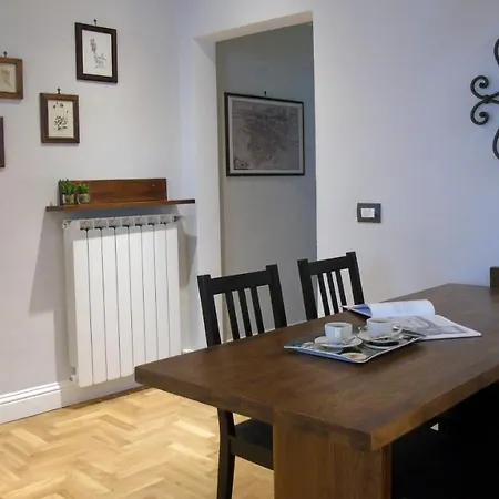 Duomo Classic Apartment *
