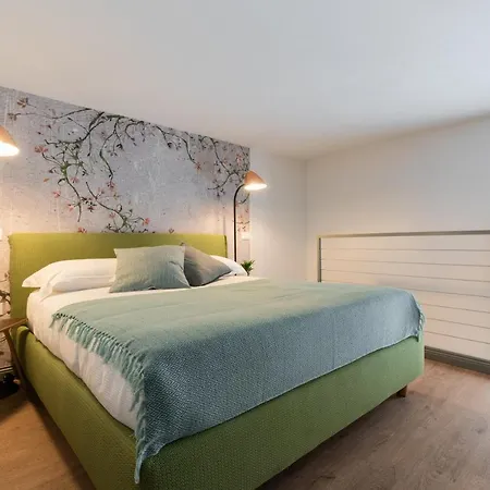 Daire Living Walls