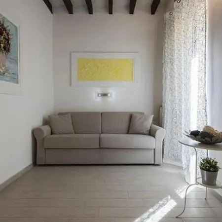 Apartment Little Box House Florence