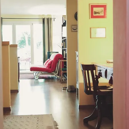 Secret Garden Apartment *