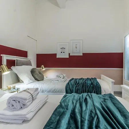 Wine Sangiovese Apartment Florence