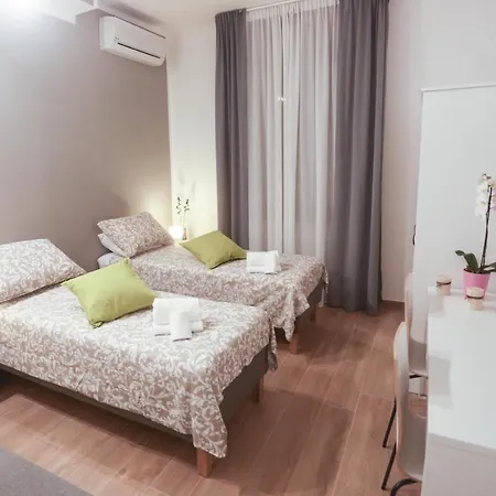 Residenza Leone Bed & Breakfast Florence