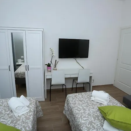 Residenza Leone Bed & Breakfast *