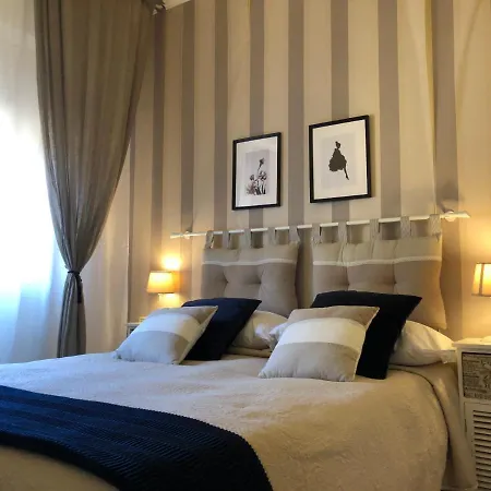 Aura House Guest house