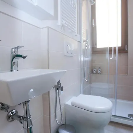 Residenza Leone Bed & Breakfast Florence