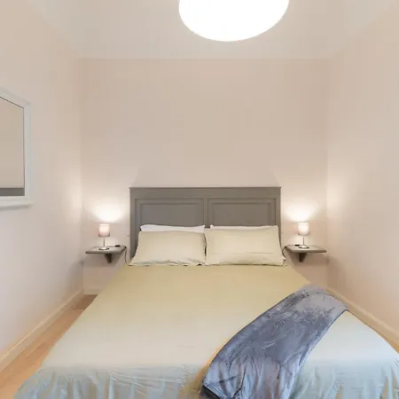 Pure Luxury In Oltrarno Apartment Florence