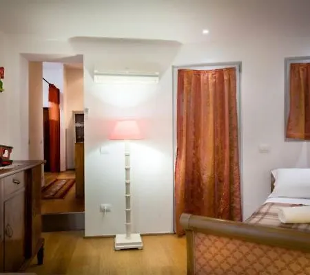 Kb Aparthotel *
