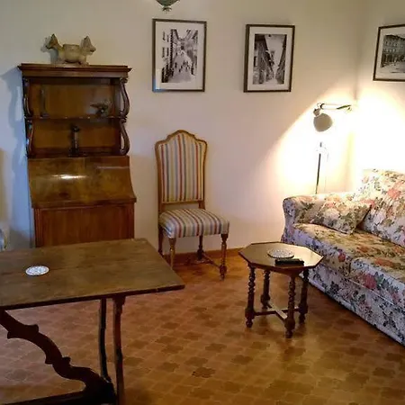 Madame Tina Apartment
