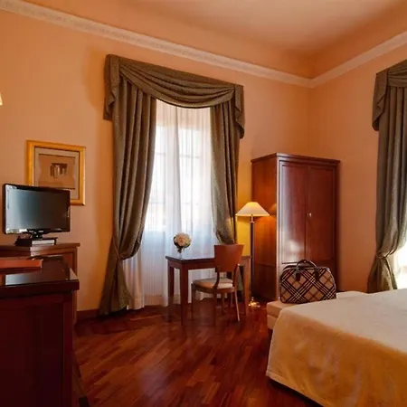 Pierre Hotel Florencia