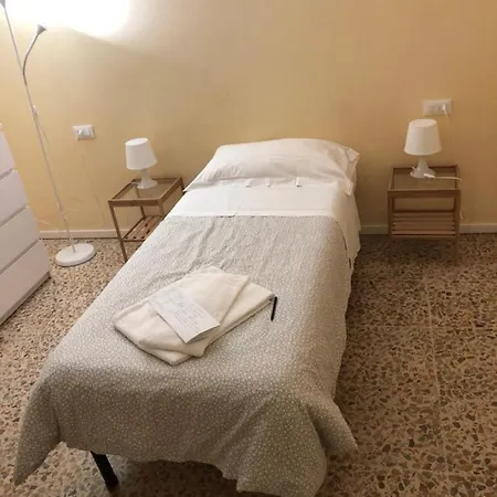 Via Dei Servi 6 Firenze