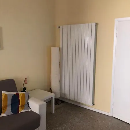Via Dei Servi 6 Appartamento *