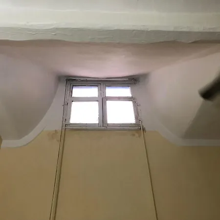 Via Dei Servi 6 Appartamento *